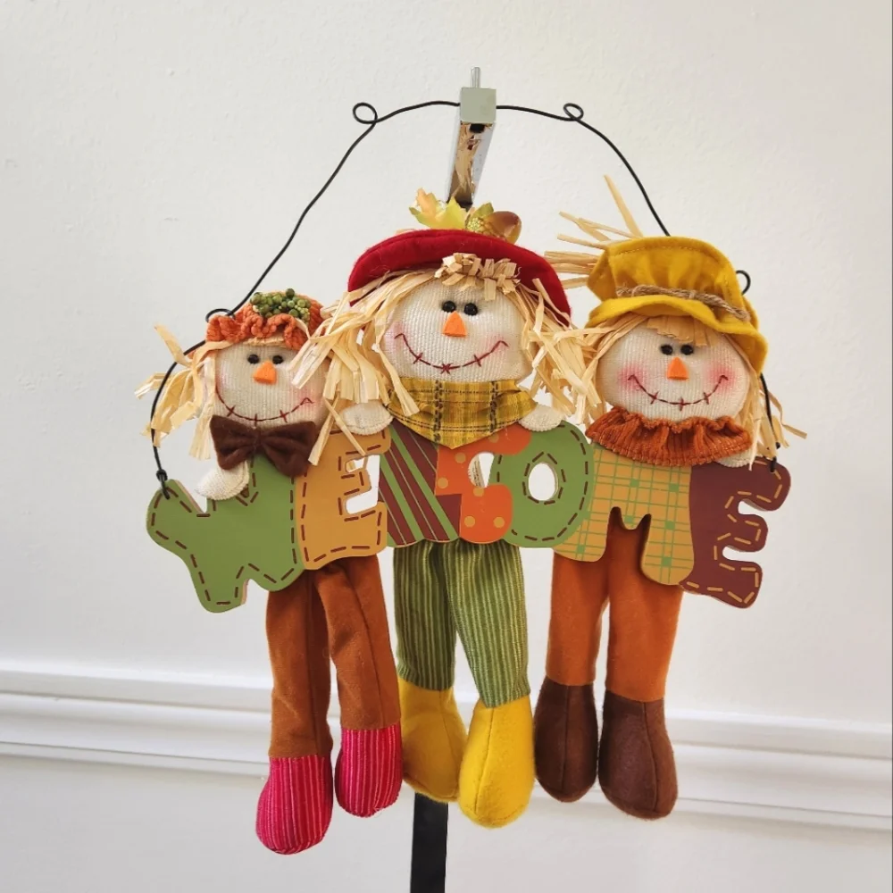 Harvest scarecrow welcome
